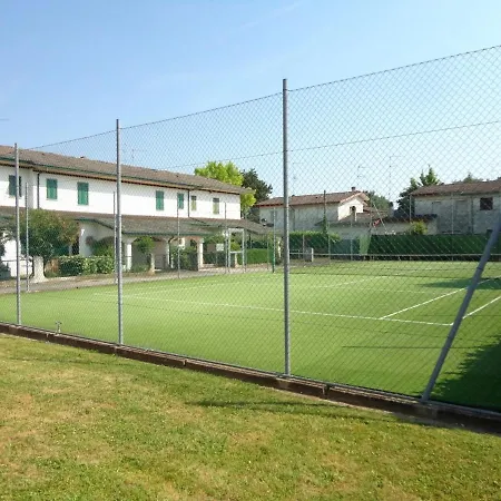 Villa Vintage-modern Gem With Private Garden *