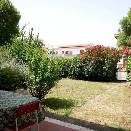 Vintage-modern Gem With Private Garden Villa Porto Santa Margherita